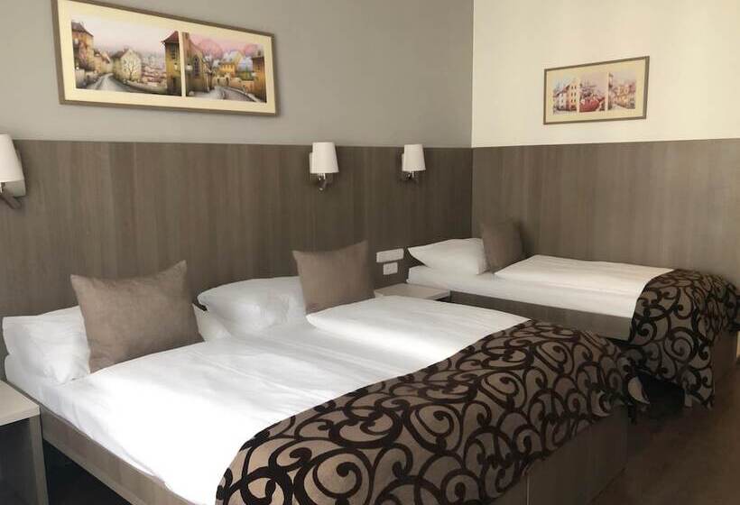 اتاق لوکس سه تخته, Wellness Hotel Step   Czech Leading Hotels
