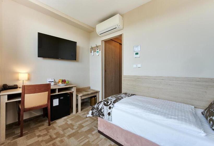 اتاق استاندارد یک نفره, Wellness Hotel Step   Czech Leading Hotels