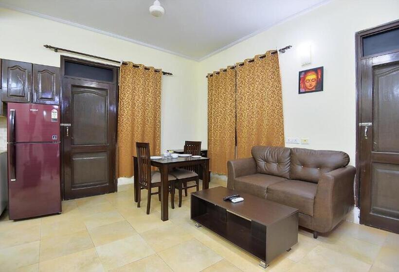 Escritório Estándar, Studio Serviced Apartments Near Fortis Hospital