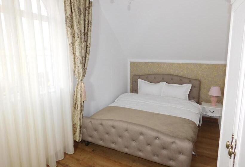 اتاق لوکس, Casa Boem