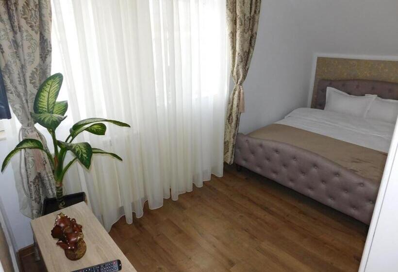 اتاق لوکس, Casa Boem