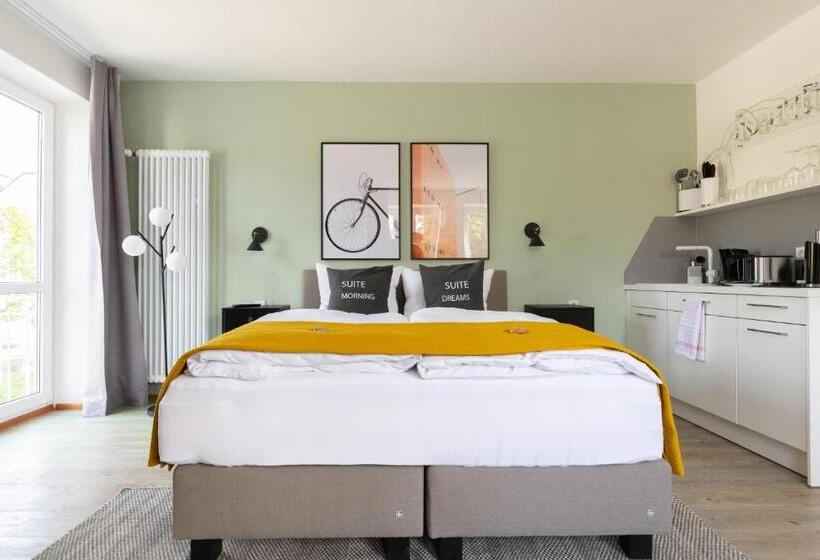 سوئیت با بالکن, Limehome Garching Bei München