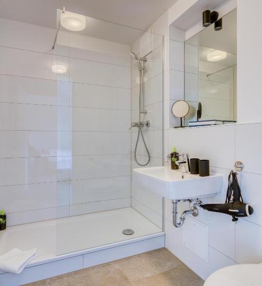 سوئیت با بالکن, Limehome Garching Bei München