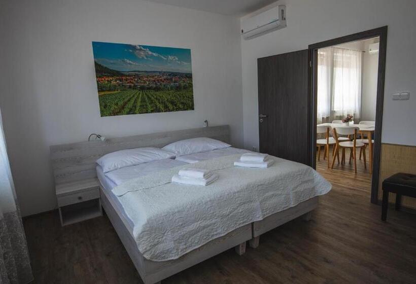 سوییت خانوادگی, Apartmány Pemag Mikulov