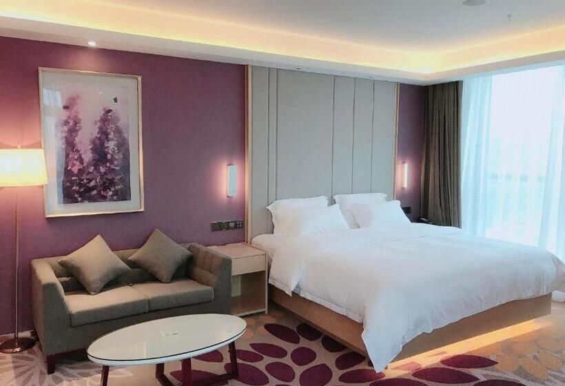 Люкс Повышенной Комфортности, Lavande Hotel Mianyang Santai North Passenger Transport Center Binjiang Park