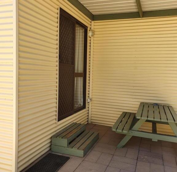 4인용 스탠다드 룸, Paringa Caravan Park