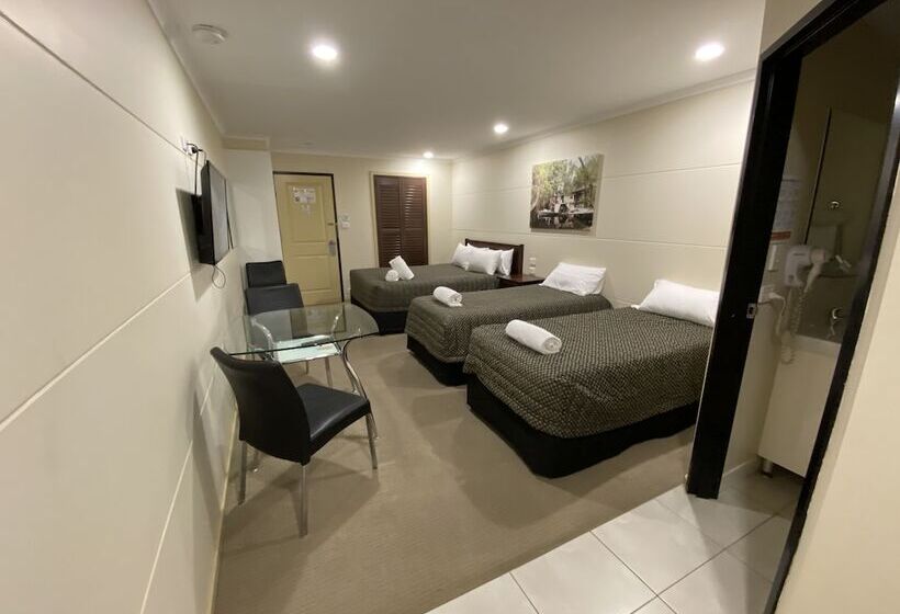 패밀리 룸, Balranald Club Motel