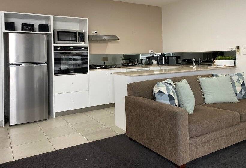 침실 2개 아파트, Shells Apartments