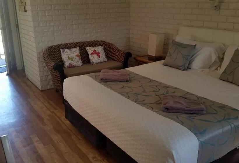 اتاق استاندارد با تخت بزرگ, Holland Park Motel