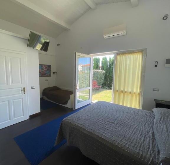 استودیوی لوکس, Podere Villa Olmo