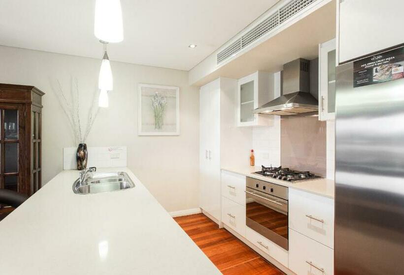 Апартаменты премиум класса с 1 спальней и видом на море, Spinnakers By Rockingham Apartments