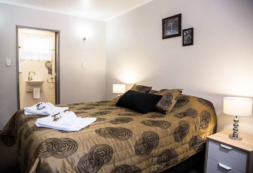 스위트, Tall Trees Motel Mountain Retreat