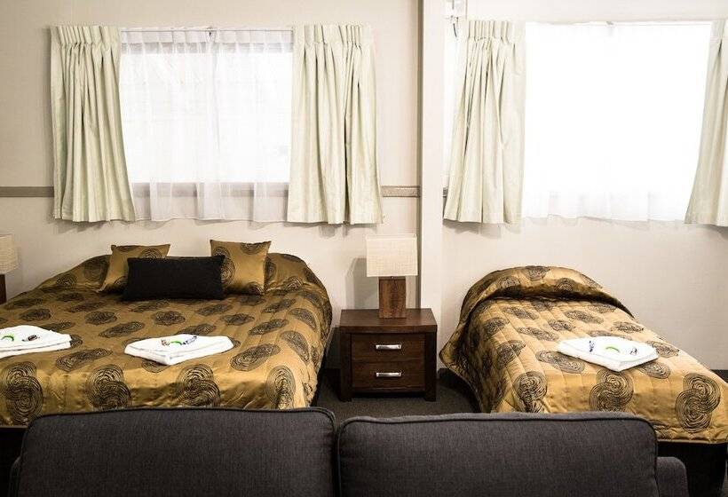 패밀리 스위트, Tall Trees Motel Mountain Retreat
