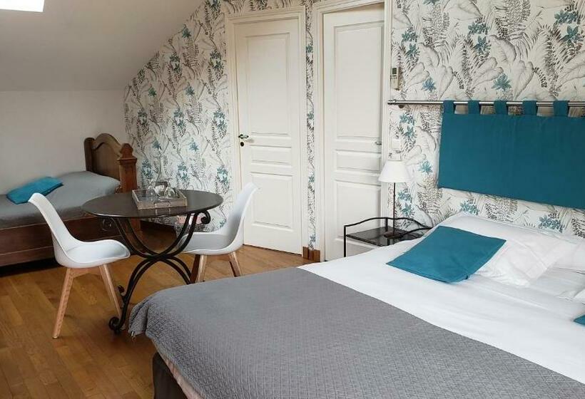 Номер Стандарт Трехместный, La Closerie Des Sacres