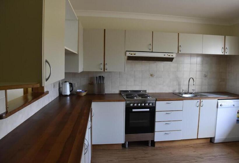 Апартаменты 2 Спальни Вид на Море, Diamond Beach Resort, Mid North Coast Nsw