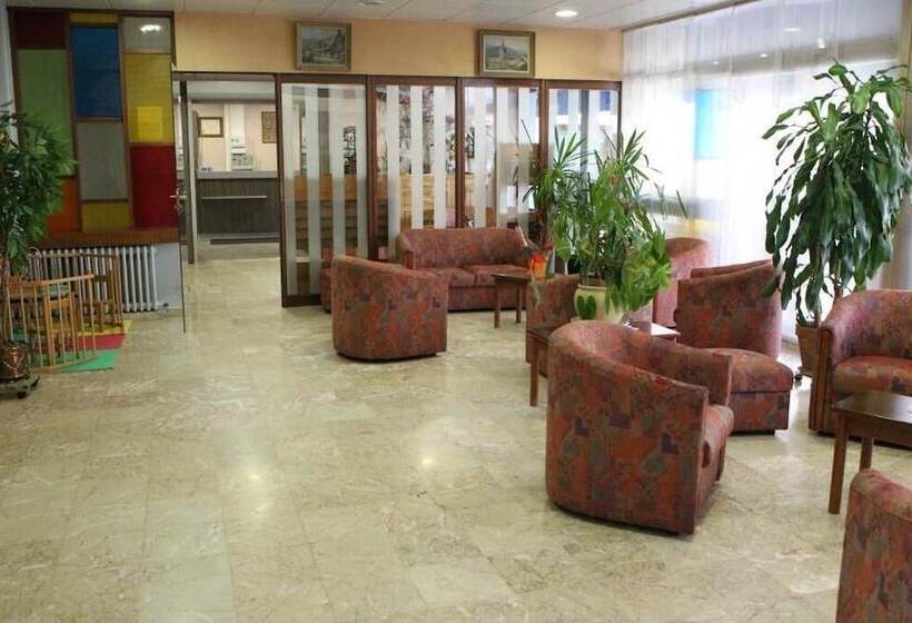 Номер Superior Вид на Сад, Les Portes Du Cantal