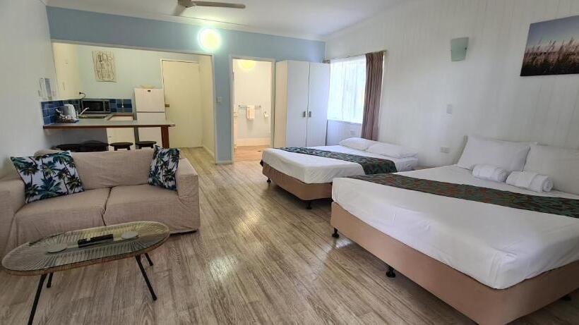 Студия Стандарт, Cardwell Beachfront Motel