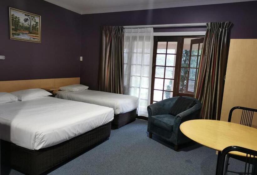 디럭스 룸, Poplars Inn Mittagong