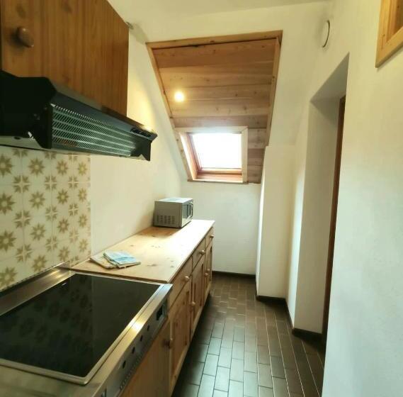 استودیوی استاندارد, Residence Mirage