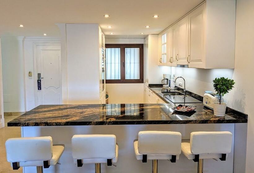 ２ベッドルームのスーペリアアパートメント, Coral Beach Apart