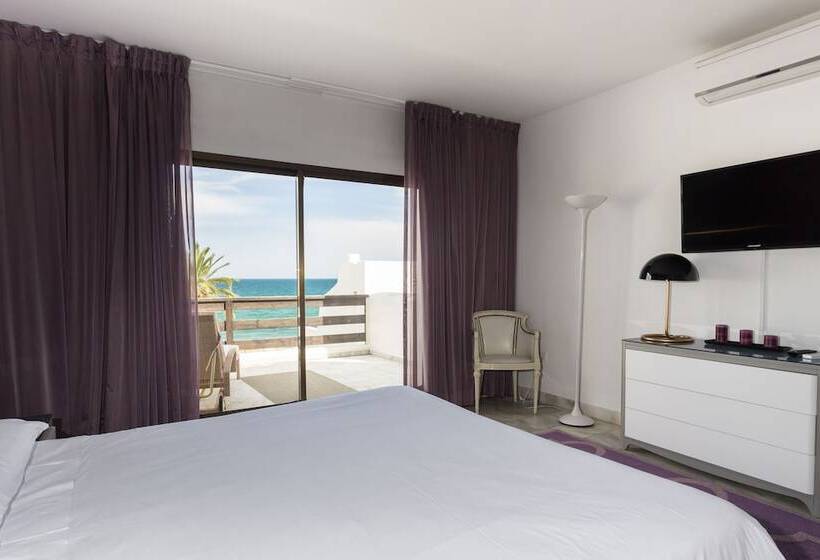 スーペリアアパートメントの４ベッドルーム, Coral Beach Apart