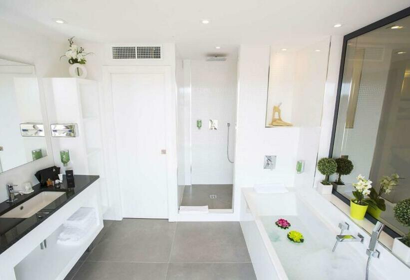 Полулюкс, Best Western Plus Cannes Riviera