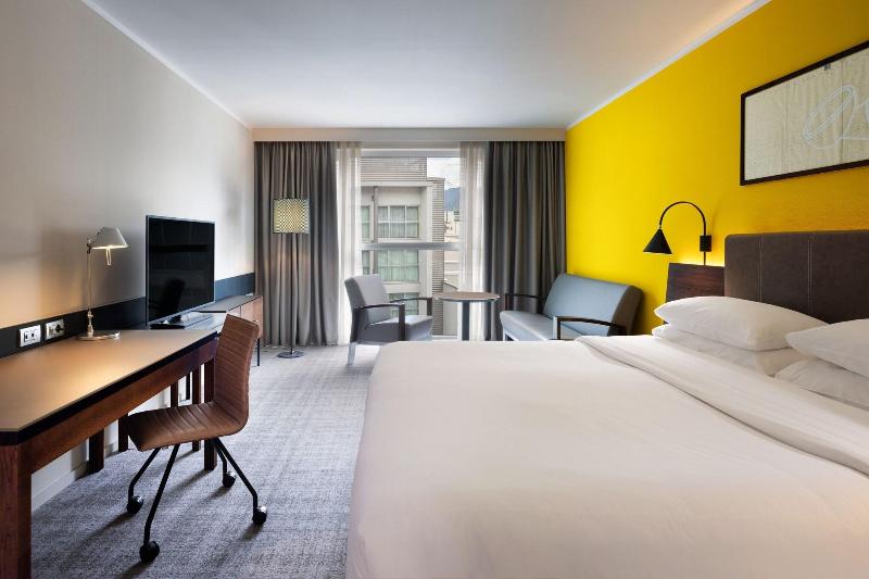 سوئیت جونیور با تخت بزرگ, Four Points Sheraton Bolzano Bozen
