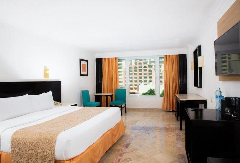 Cameră Standard, Krystal Cancun