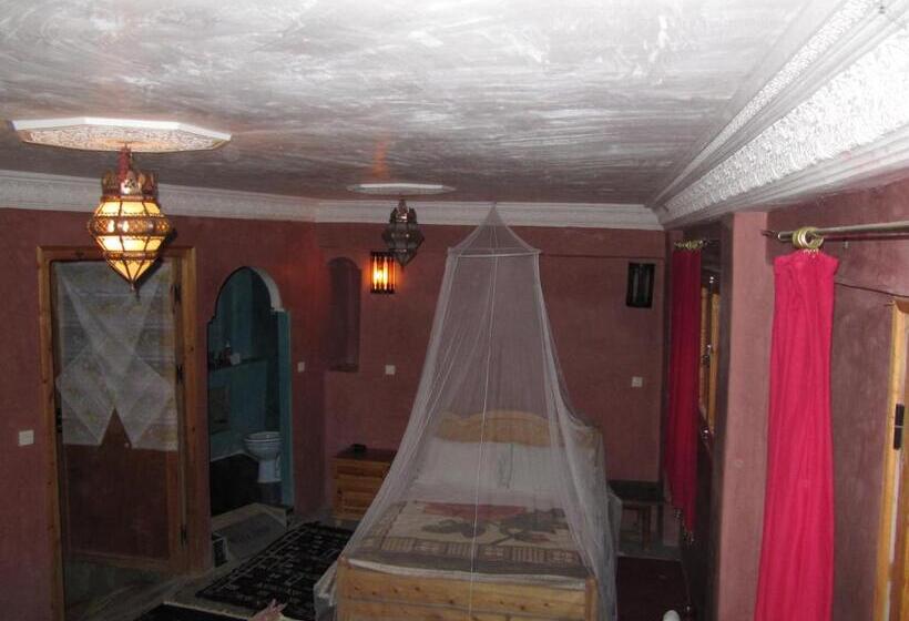Номер Стандарт Трехместный, Auberge Des Cavaliers Du Todra