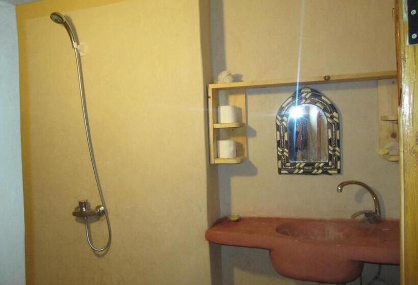 Семейный Номер, Auberge Des Cavaliers Du Todra