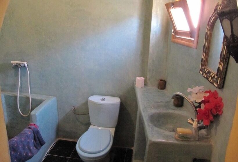 Семейный Номер, Auberge Des Cavaliers Du Todra