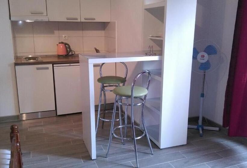 Студия Стандарт Вид на Море, Guest House Marija