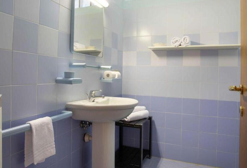 Люкс Классика, Al Frantoio Maddii Levane Bed And Breakfast