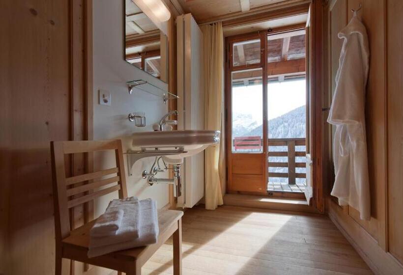 스탠다드 룸 공동 욕실, Restaurant Capricorns