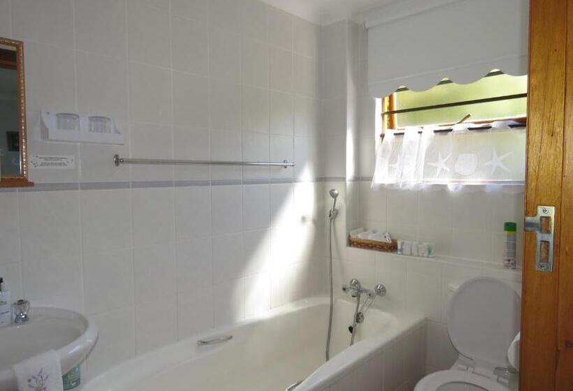 Номер Стандарт, At Whale Phin Guest House