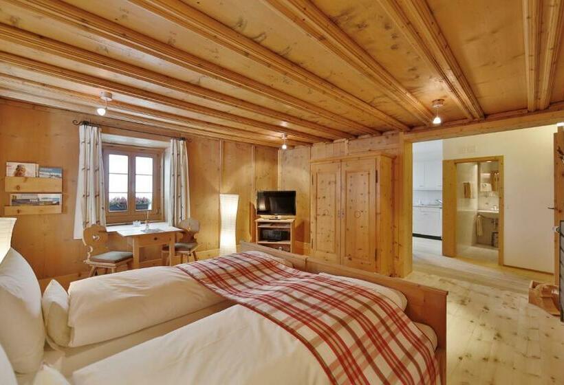 Семейный Номер, Relais & Châteaux In Lain Hotel Cadonau