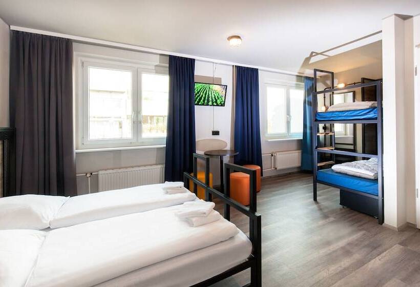 Fyrbädds Standardrum, a&o Berlin Mitte