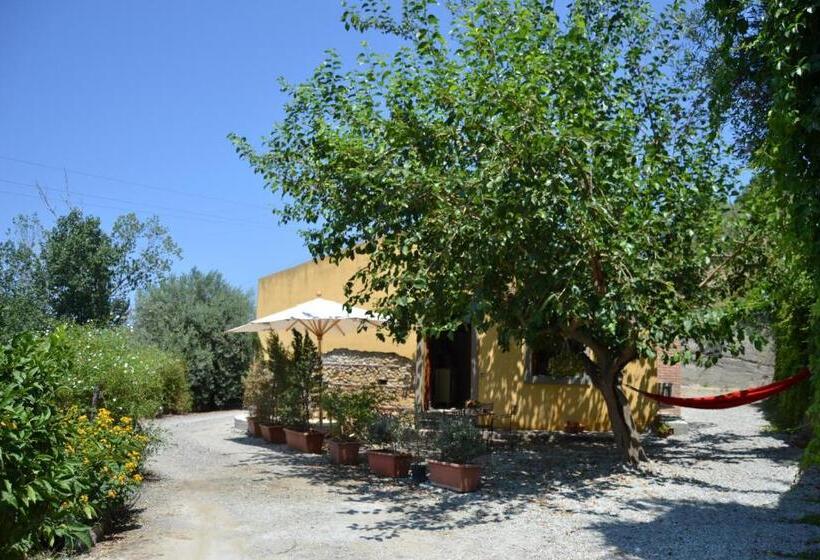 Апартаменты 1 Спальня Вид на Сад, Bioagriturismo Antica Sena