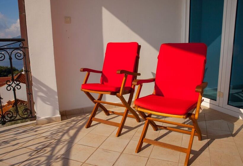آپارتمان مدیریتی 3 خوابه, Villa Edelweiss