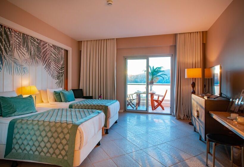 اتاق لوکس با چشم‌انداز دریا, Baia Bodrum
