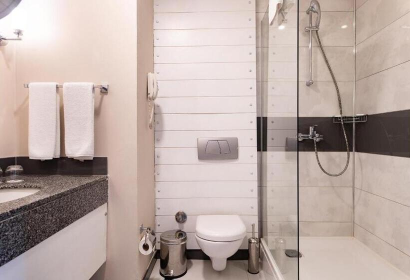 اتاق لوکس چهار تخته, Baia Bodrum