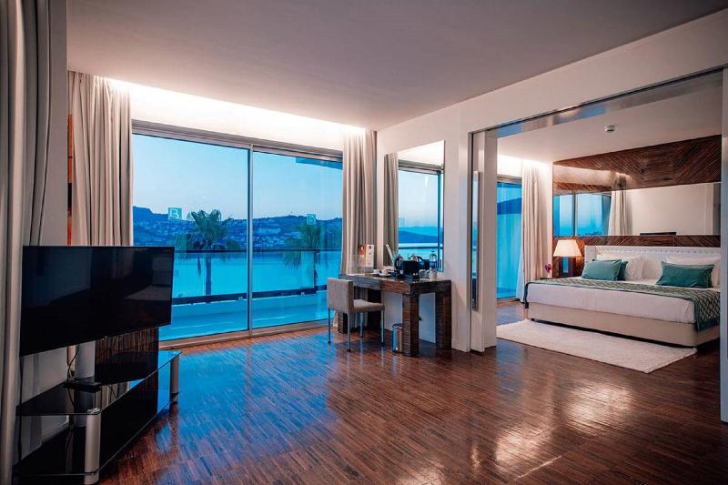 سوییت لوکس, Baia Bodrum