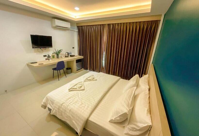Номер Deluxe с Балконом, Tall Tree Kata Phuket