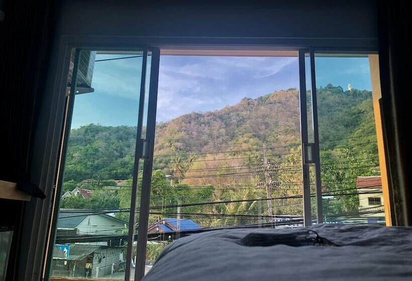 Номер Deluxe с Балконом, Tall Tree Kata Phuket