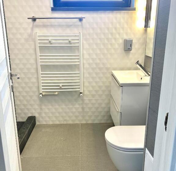 Трежместный Номер Economy, Enjoy Life Apartments