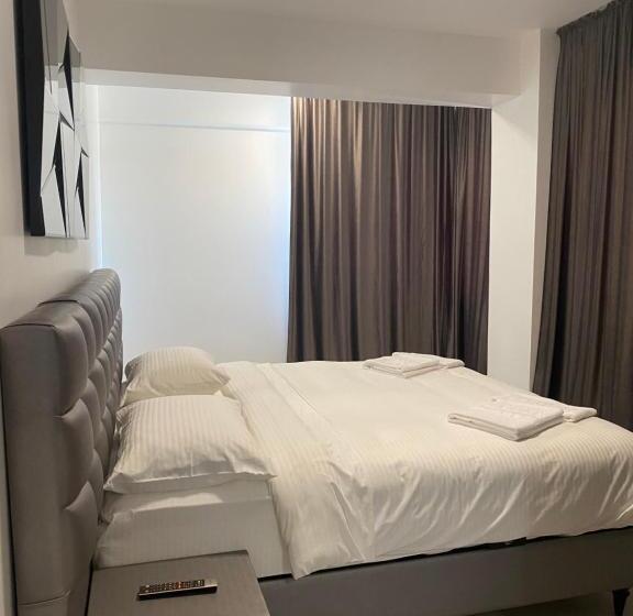 Апартаменты 1 Спальня с Балконом, Enjoy Life Apartments