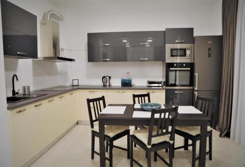 Апартаменты 2 Спальни, Enjoy Life Apartments