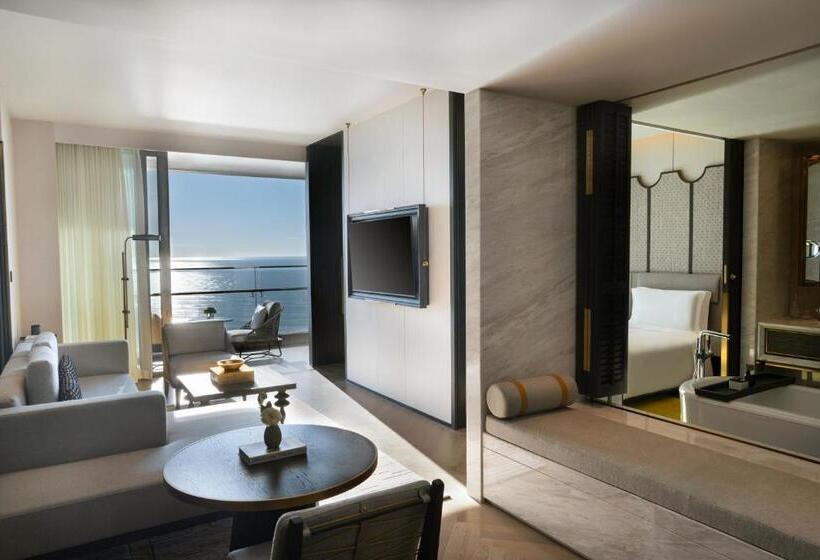 Deluxe Suite Sea View, Hoiana  And Suites