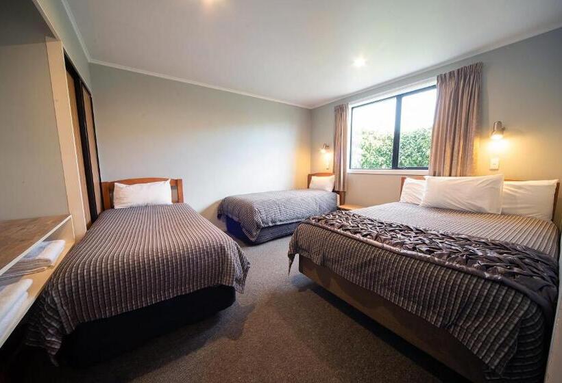 Апартаменты 2 Спальни, Coronation Park Motels
