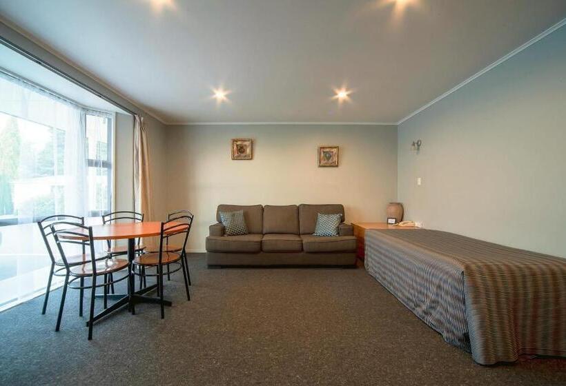 Апартаменты 1 Спальня, Coronation Park Motels